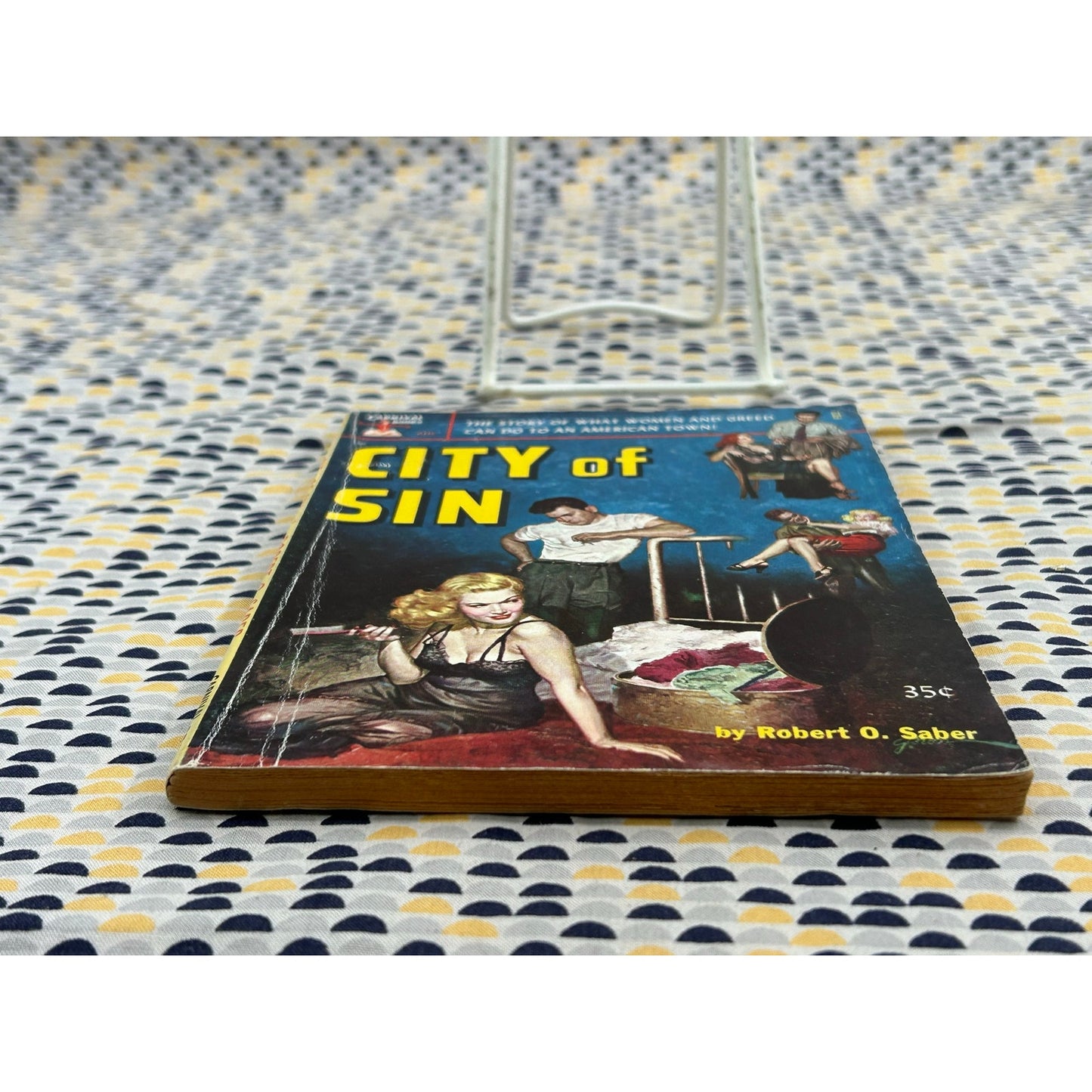 City of Sin - Robert O. Saber - Carnival Books ANC - Vintage Paperbacks