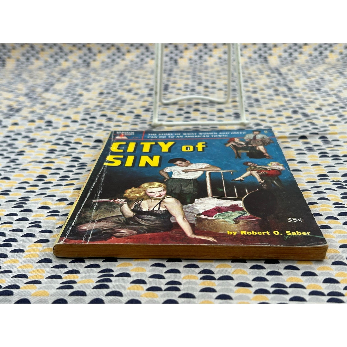 City of Sin - Robert O. Saber - Carnival Books ANC - Vintage Paperbacks