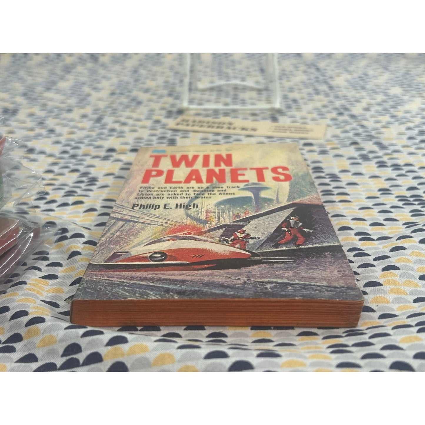 Twin Planets - Philip E. High - Paperback Library 53-392 - Vintage Paperbacks