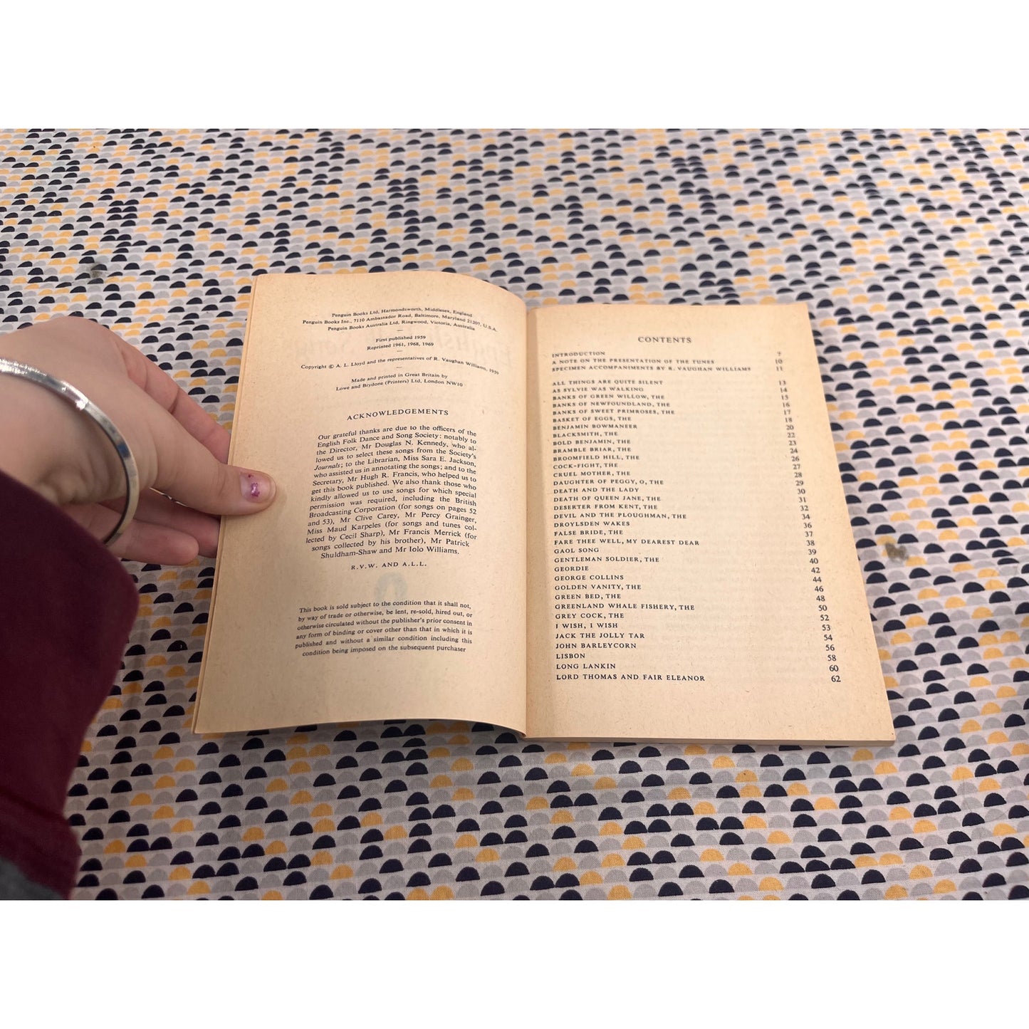 The Penguin Book of English Folk Songs - Ed. Ralph Vaughan Williams & A. L. Lloyd - Penguin. Books - Paperback
