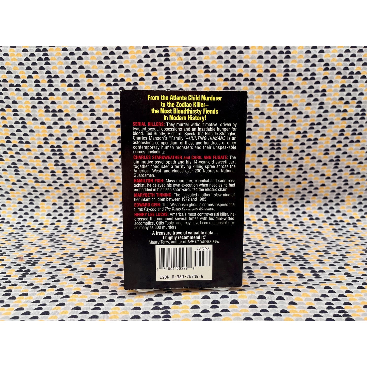 Hunting Humans - Michael Newton - Avon Books - Paperback