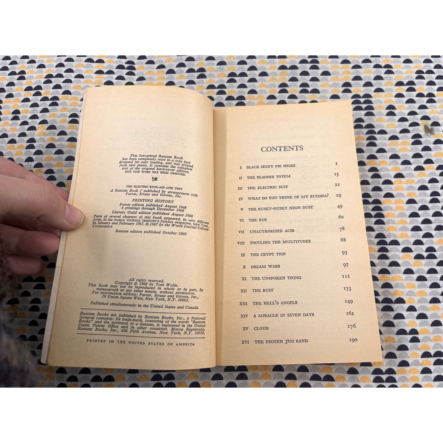 The Electric Kool-Aid Acid Test - Tom Wolfe - Vintage Paperback - Bantam Books