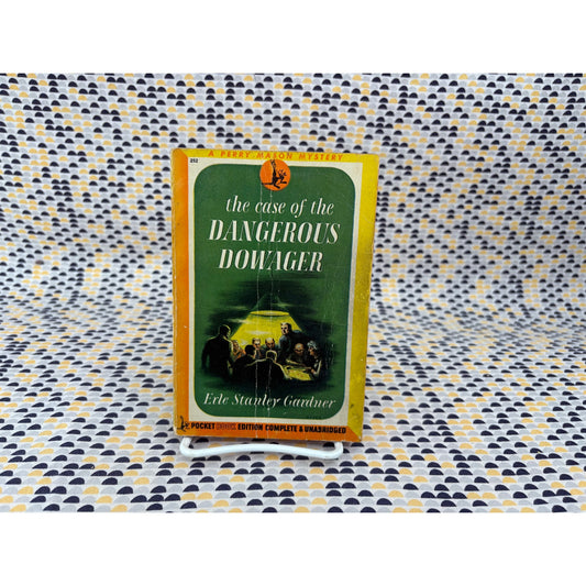 The Case Of The Dangerous Dowager - Erle Stanley Gardner - Pocket Book - Paperback