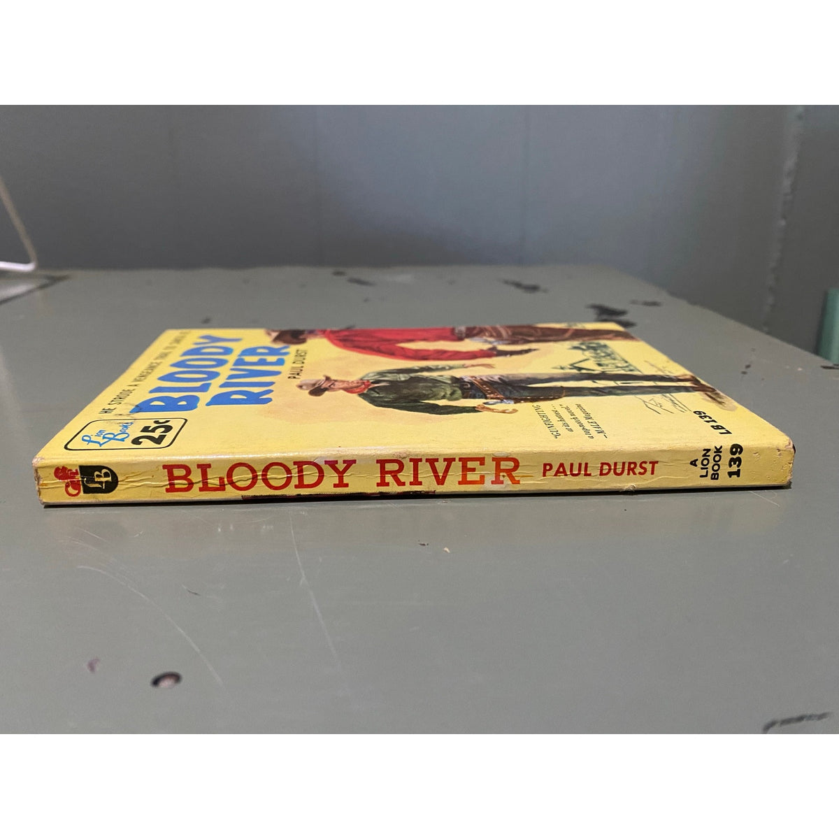Bloody River - Paul Durst - Lion 139 - Vintage Paperbacks