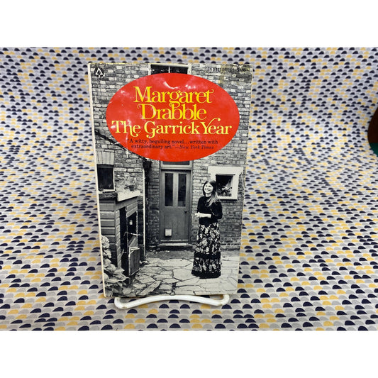 Margaret Drabble - The Garrick Year - Vintage Paperback- Popular Library Edition