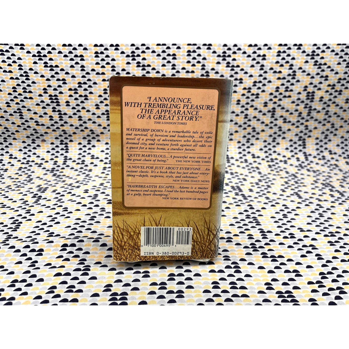 Watership Down - Richard Adams - Vintage Paperback Book - Avon Edition