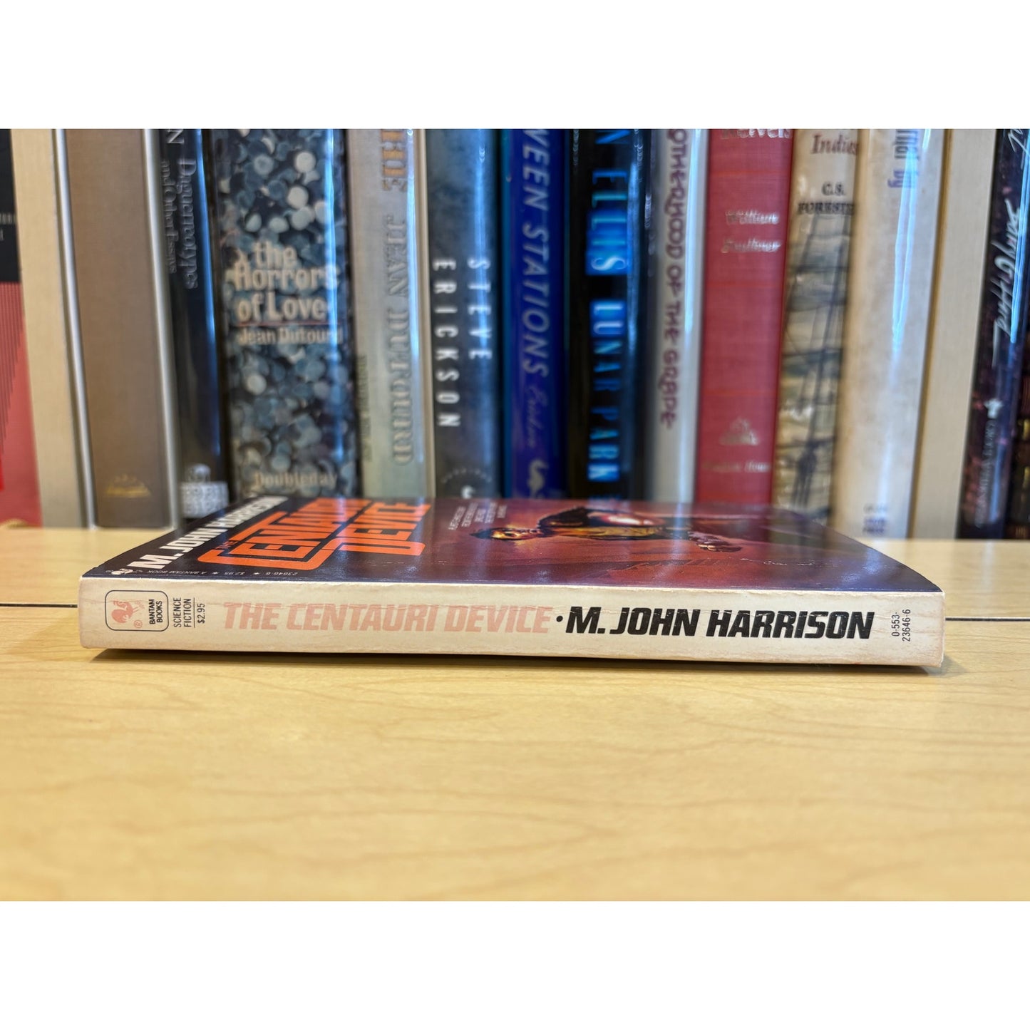 The Centauri Device - M. John Harrison - Bantam - Paperback