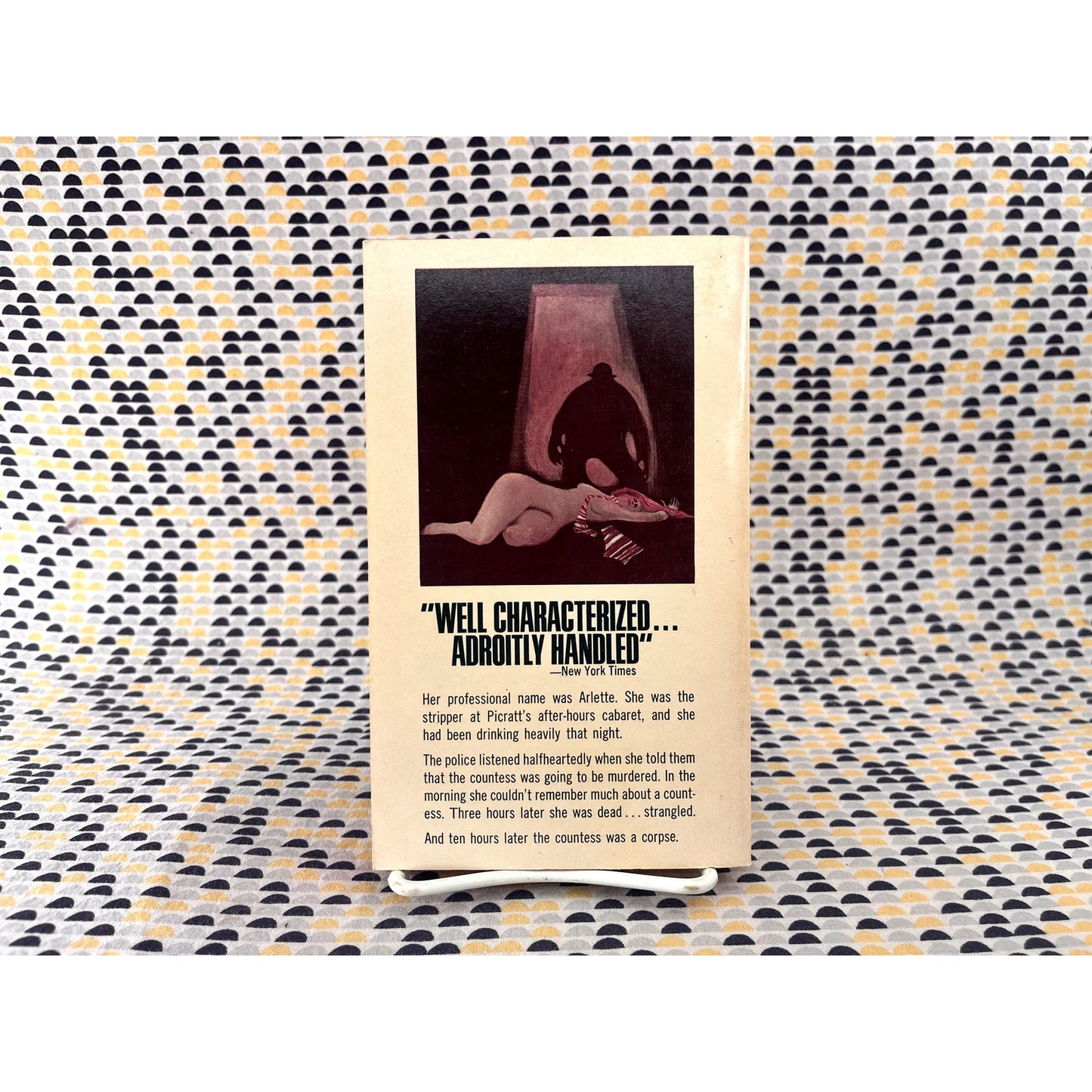 Inspector Maigret and the Strangled Stripper - Georges Simenon - Curtis Books - Paperback