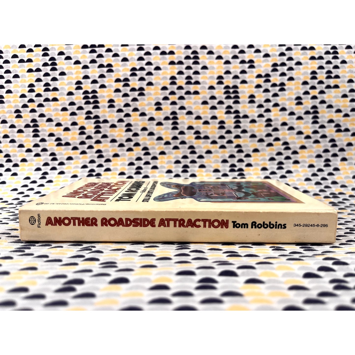 Another Roadside Attraction - Tom Robbins - Paperback - Ballantine Books
