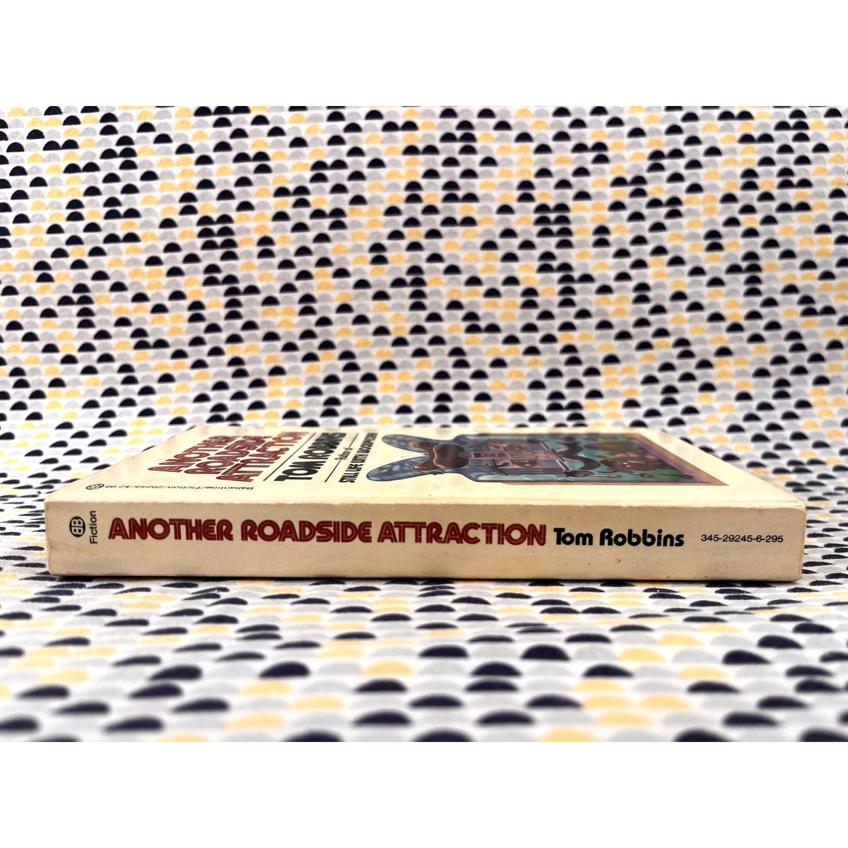 Another Roadside Attraction - Tom Robbins - Paperback - Ballantine Books