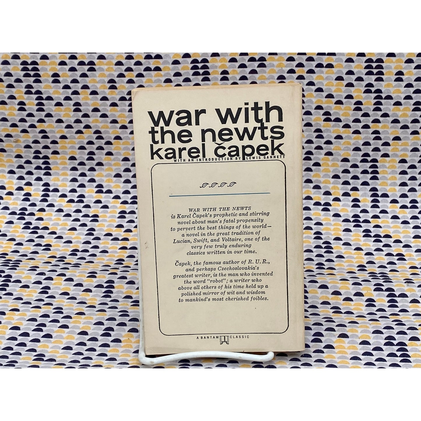 War With the Newts - Karel Capek - Vintage Paperback Book - Bantam Classic Edition