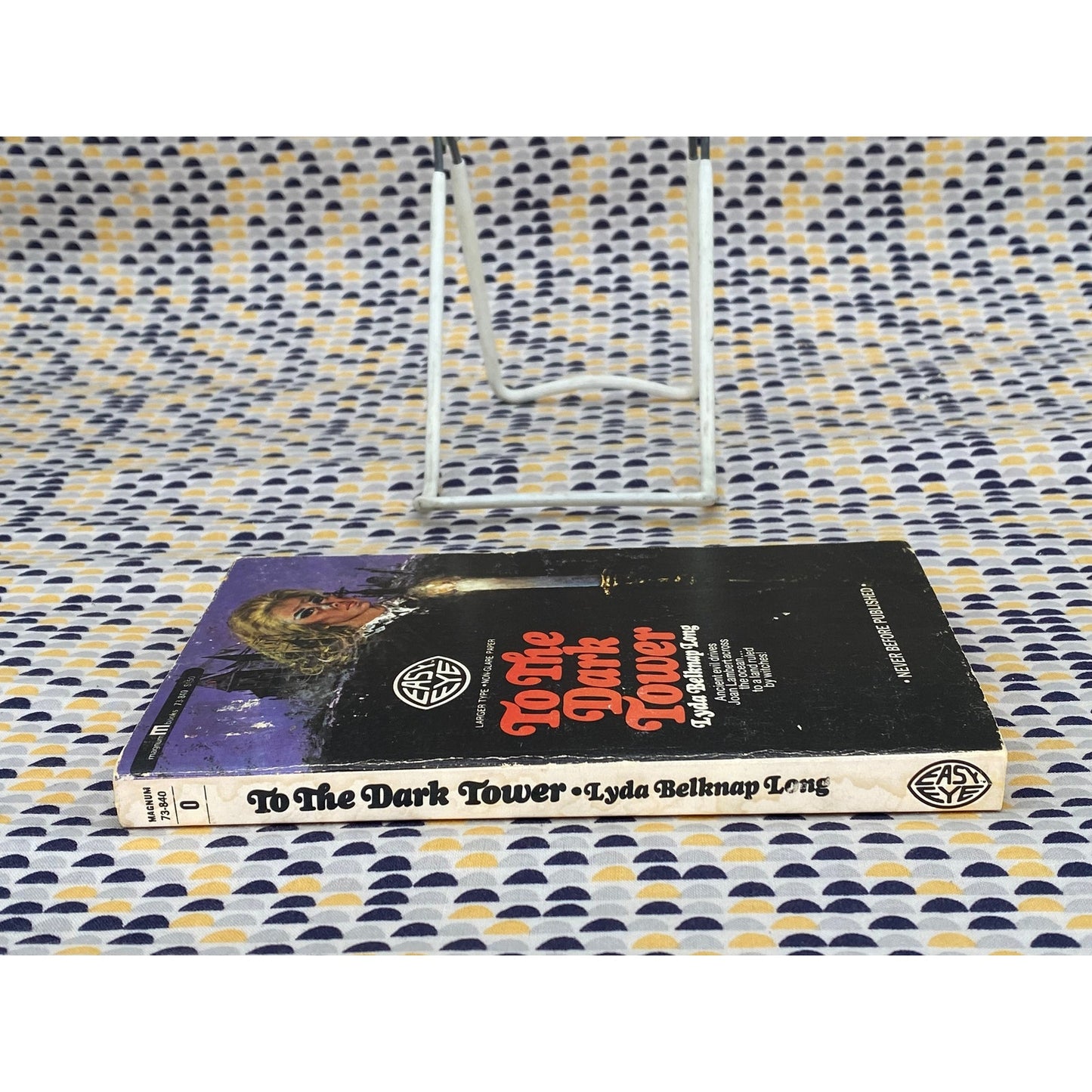 To The Dark Tower - Lyda Belknap Long - Vintage Paperback Book - Magnum