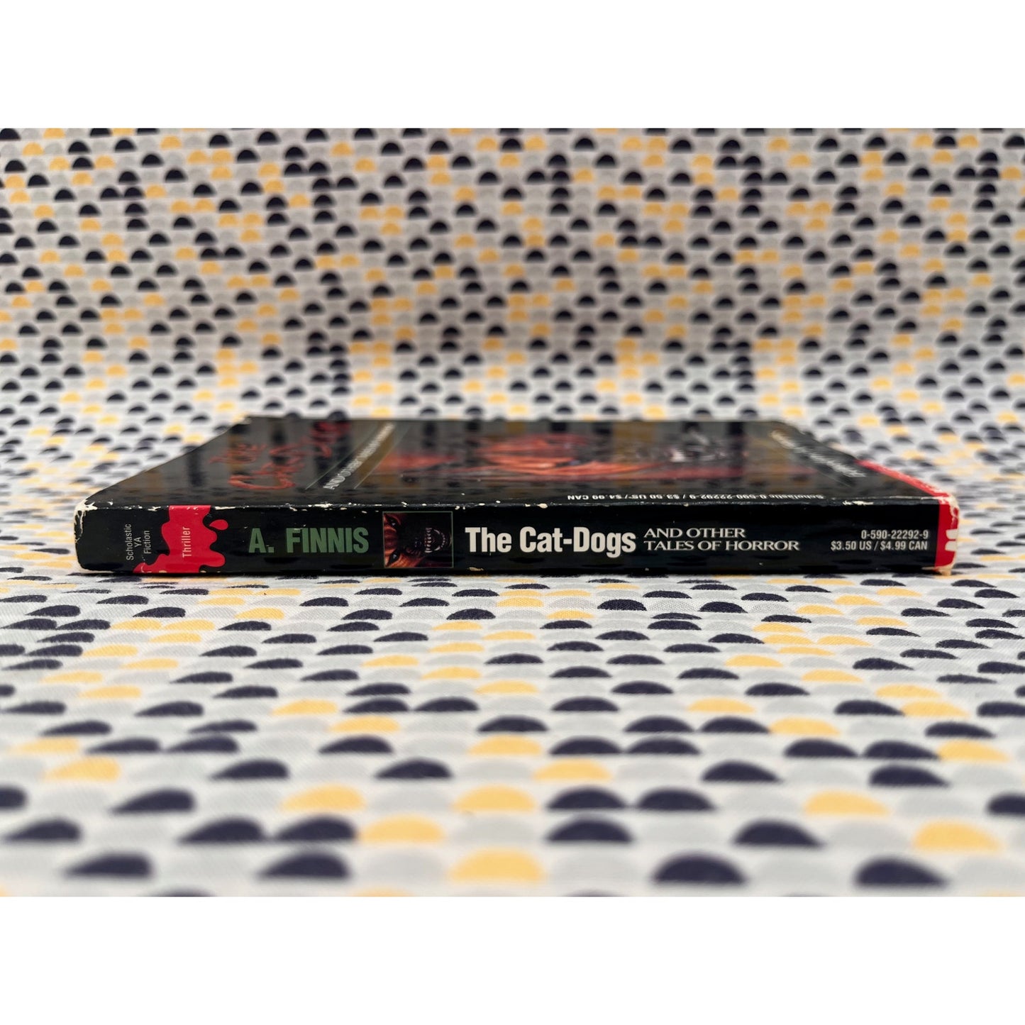 The Cat-Dogs - Ed. A. Finnis - Scholastic Books - Paperback