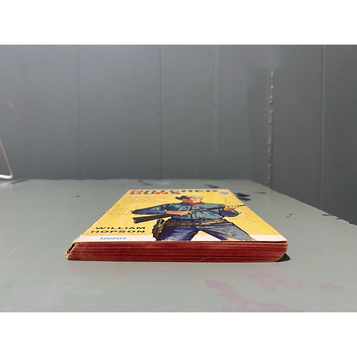 Notched Guns - William Hopson - Avon 824 - Vintage Paperbacks