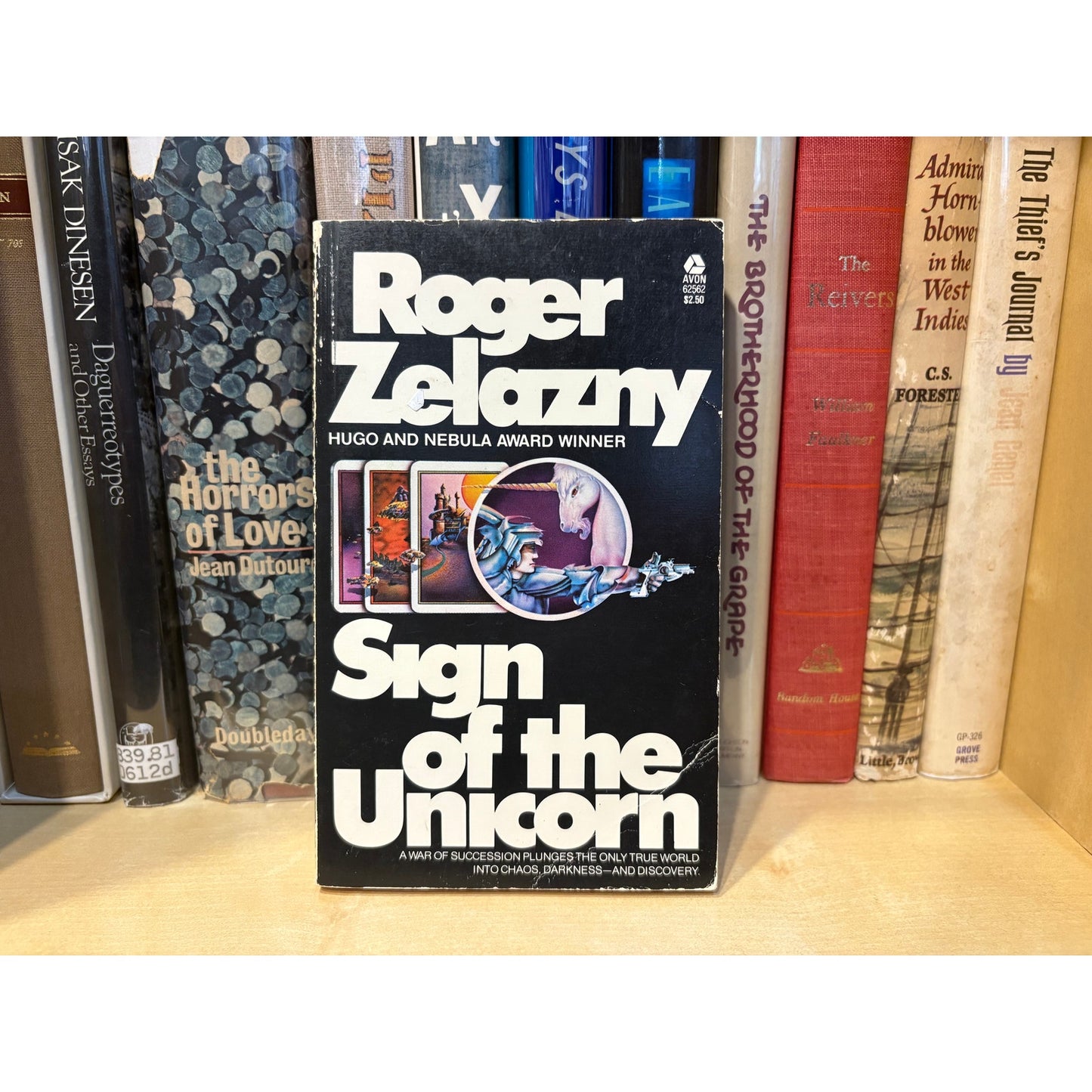 Sign Of The Unicorn - Roger Zelazny - Avon - Paperback