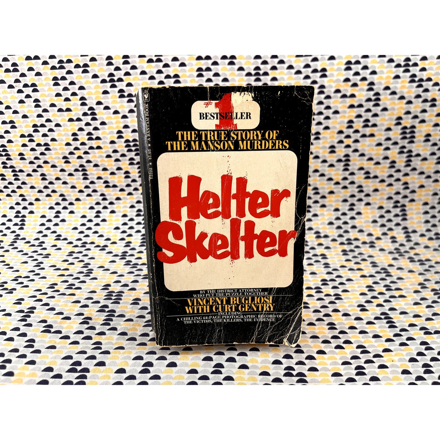 Helter Skelter - The True Story of the Manson Murders - Vincent Bugliosi - Vintage Paperback Book