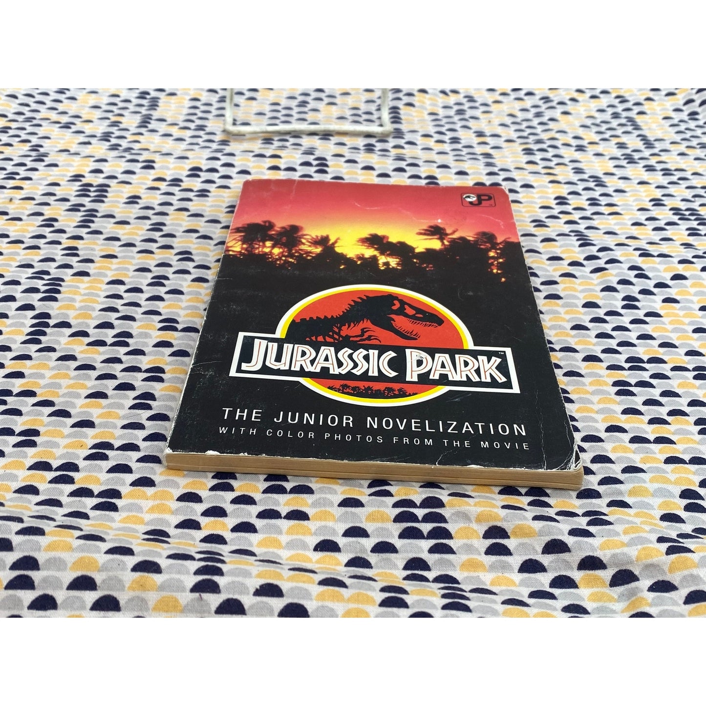Jurassic Park - The Junior Novelization - Michael Crichton - Vintage Paperback Book - Movie Tie In - Amblin Entertainment