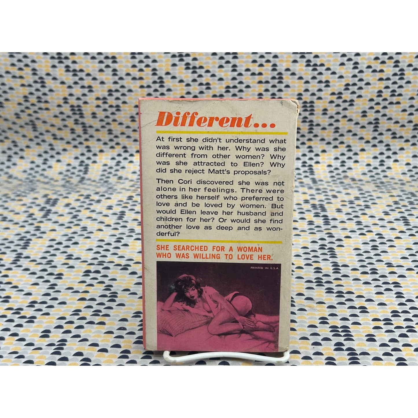 The Flesh is Willing - Dorcas Knight  - Midwood F156 - Lesbian Pulp - Sleaze - Vintage Paperbacks