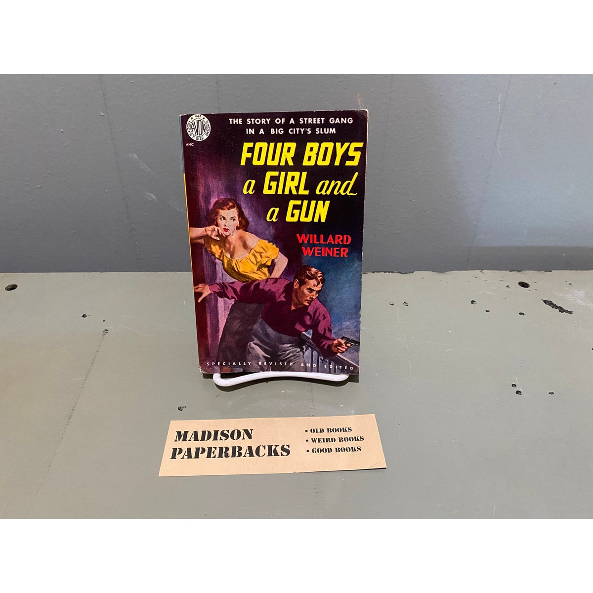 Four Boys, a Girl and a Gun - Willard Weiner - Avon 444 - Vintage Paperbacks