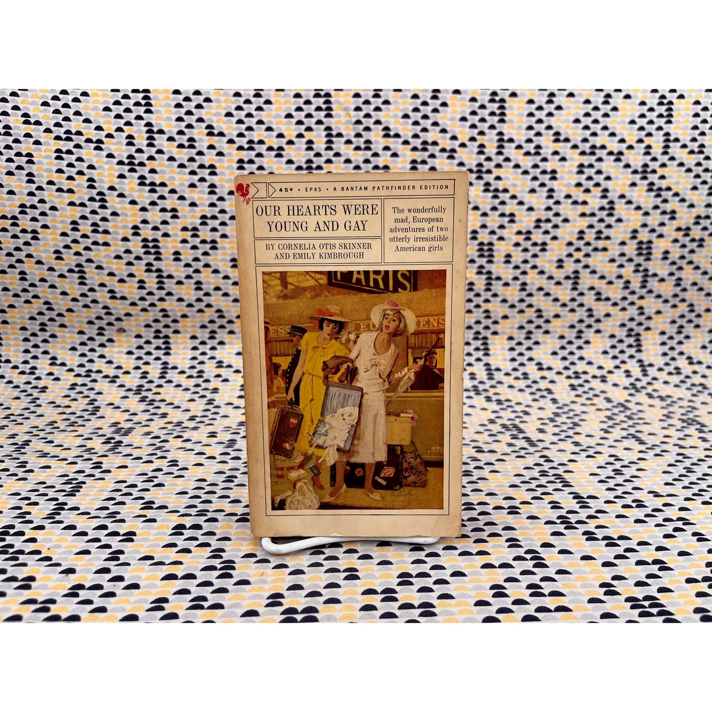 Our Hearts Were Young and Gay - Cornelia Otis Skinner & Emily Kimbrough - Bantam Books - Paperback