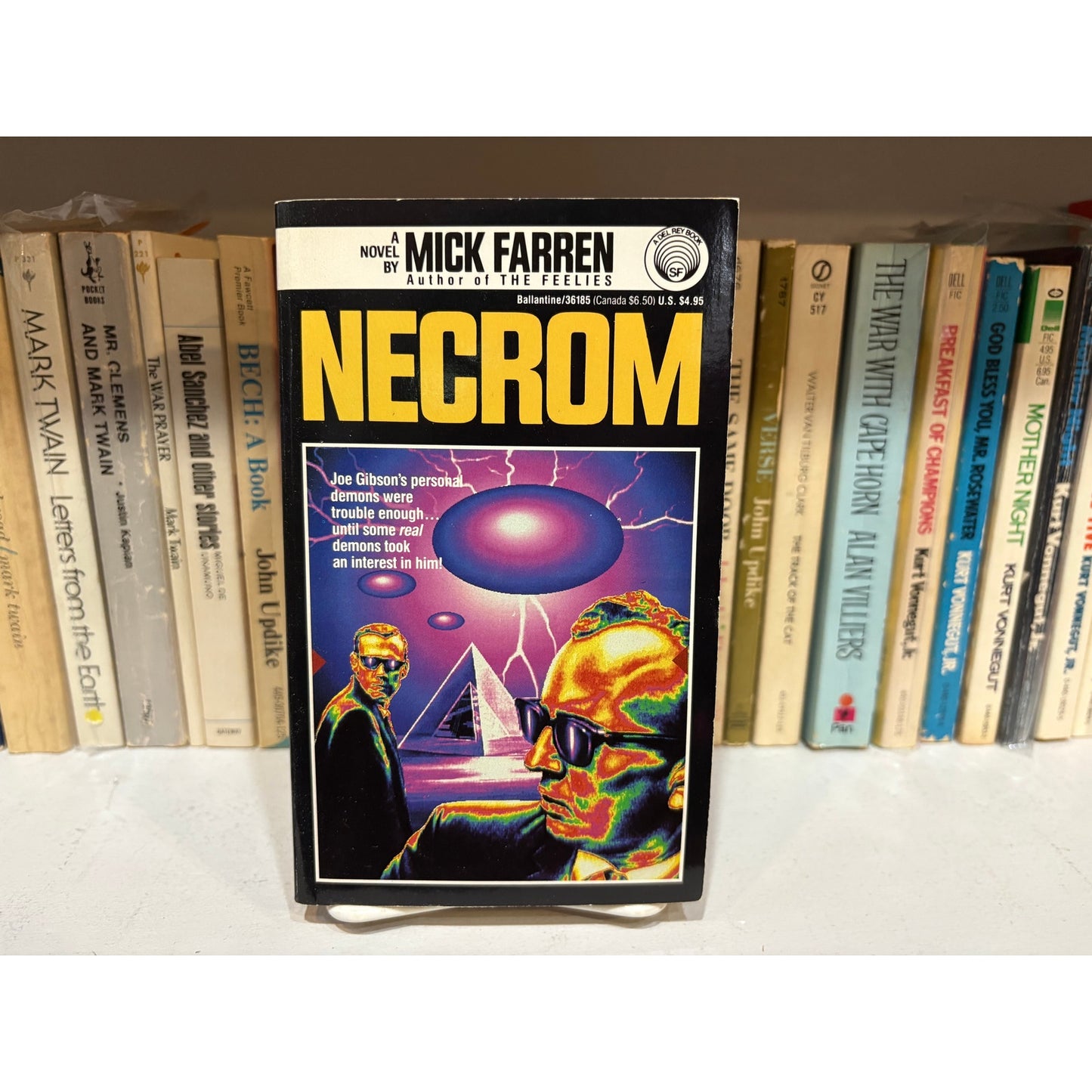 Necrom - Mick Farren - Del Rey - Paperback