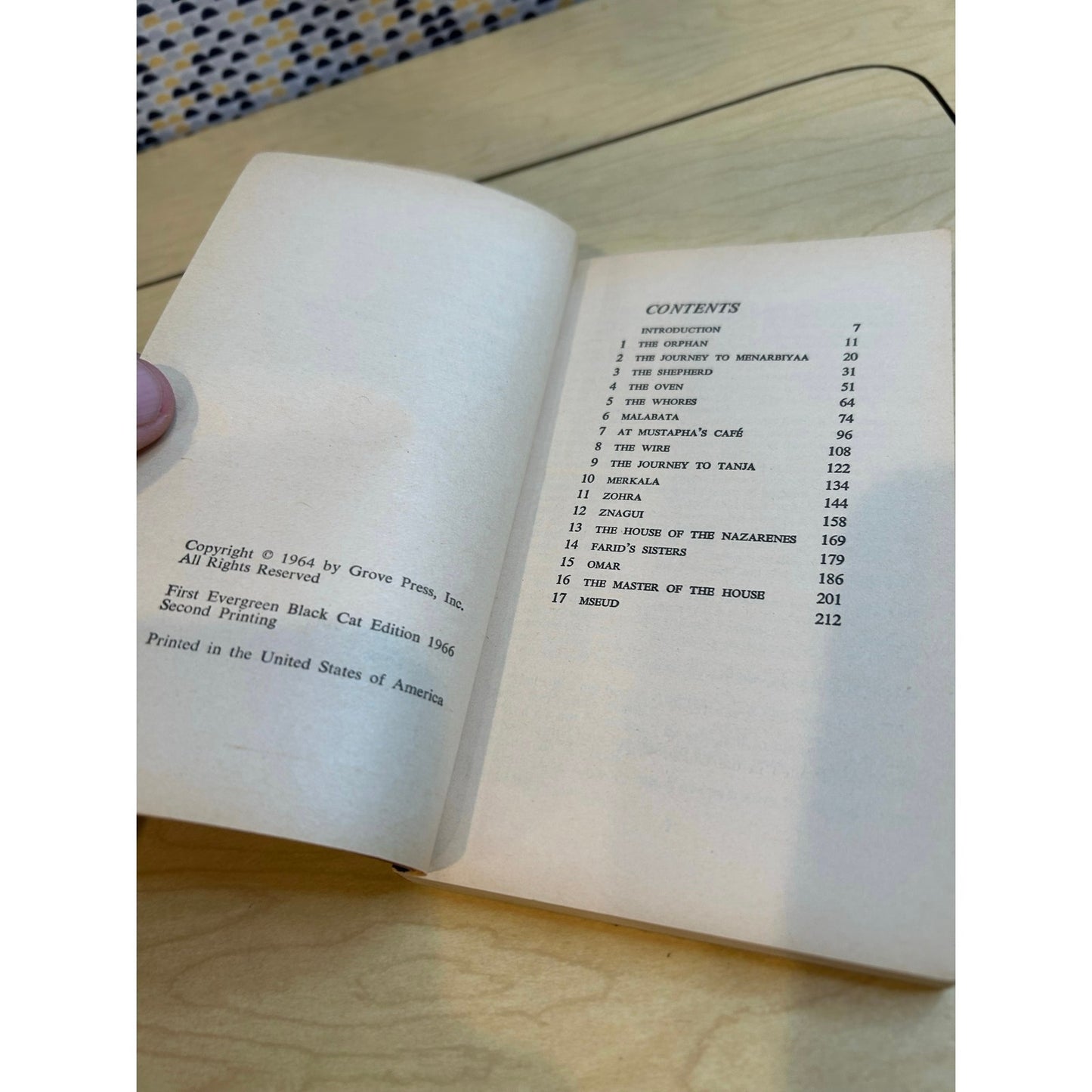 A Life Full of Holes - Driss Ben Hamed Charhadi - Evergreen Black Cat Edition