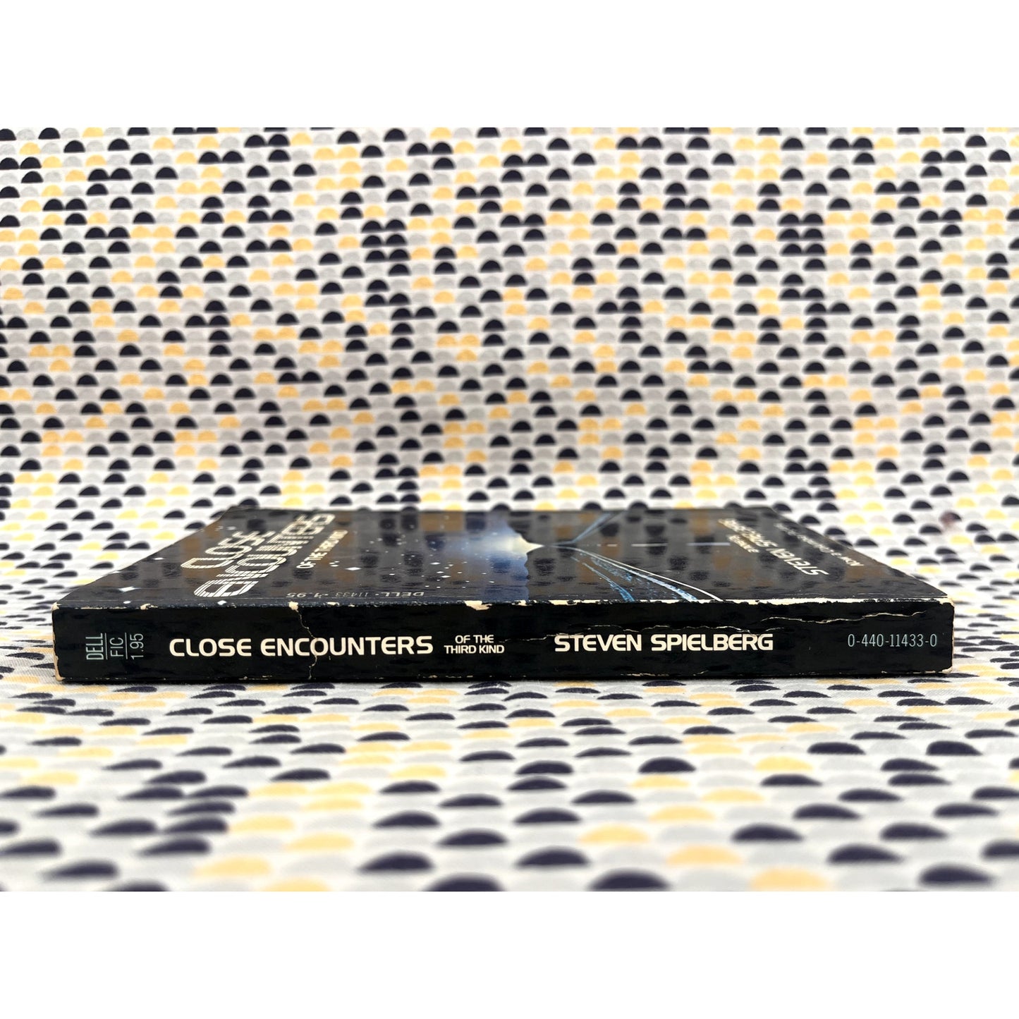 Close Encounters of the Third Kind - Steven Spielberg - Dell Books - Movie Novelization Movie Tie-In Edition