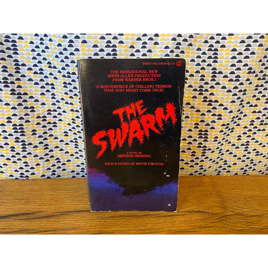 The Swarm - Arthur Herzog - Vintage Paperback Book - Signet Edition