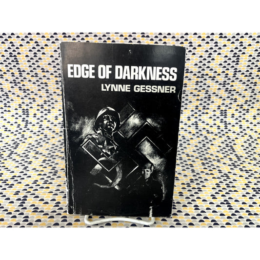 Edge Of Darkness - Lynne Gessner - American Latvian Association - Paperback