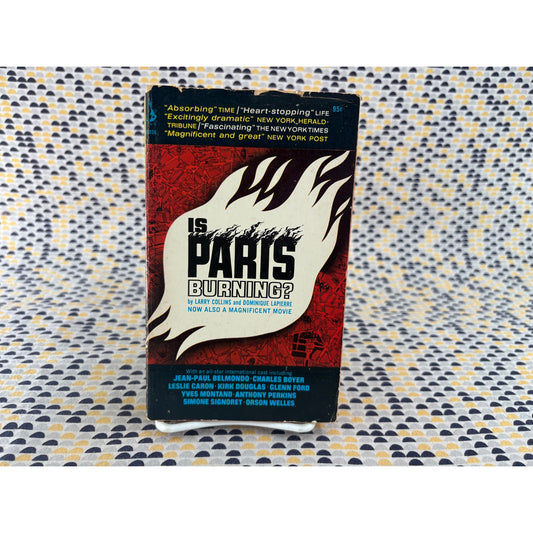Is Paris Burning? - Larry Collins and Dominique Lapierre - Movie Tie-In Edition - Vintage Paperback - Penguin Books