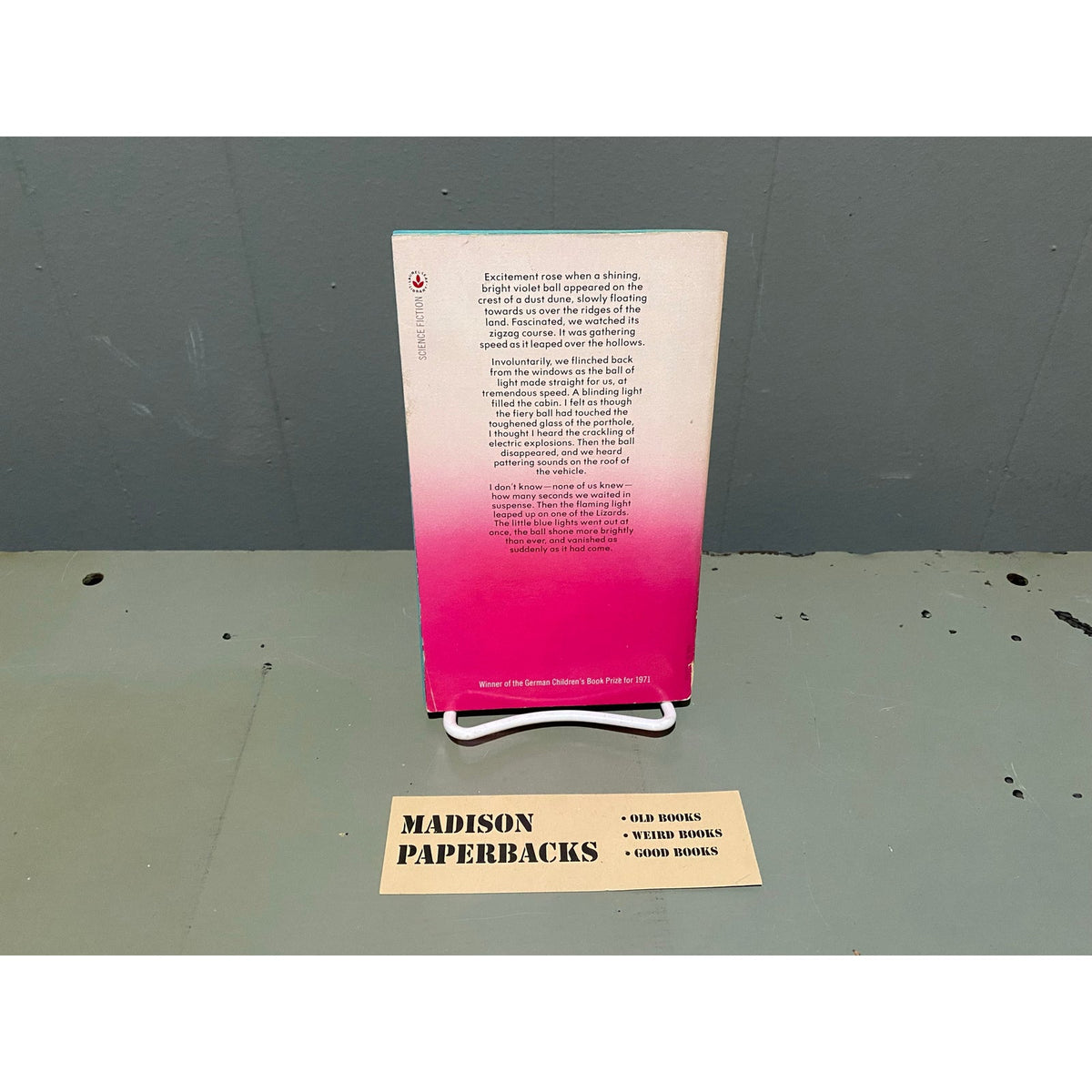 The Earth is Near - Ludek Pesek - Dell - Paperback