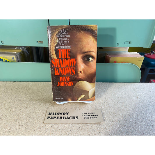 The Shadow Knows - Diane Johnson - Pocket Books - Paperback