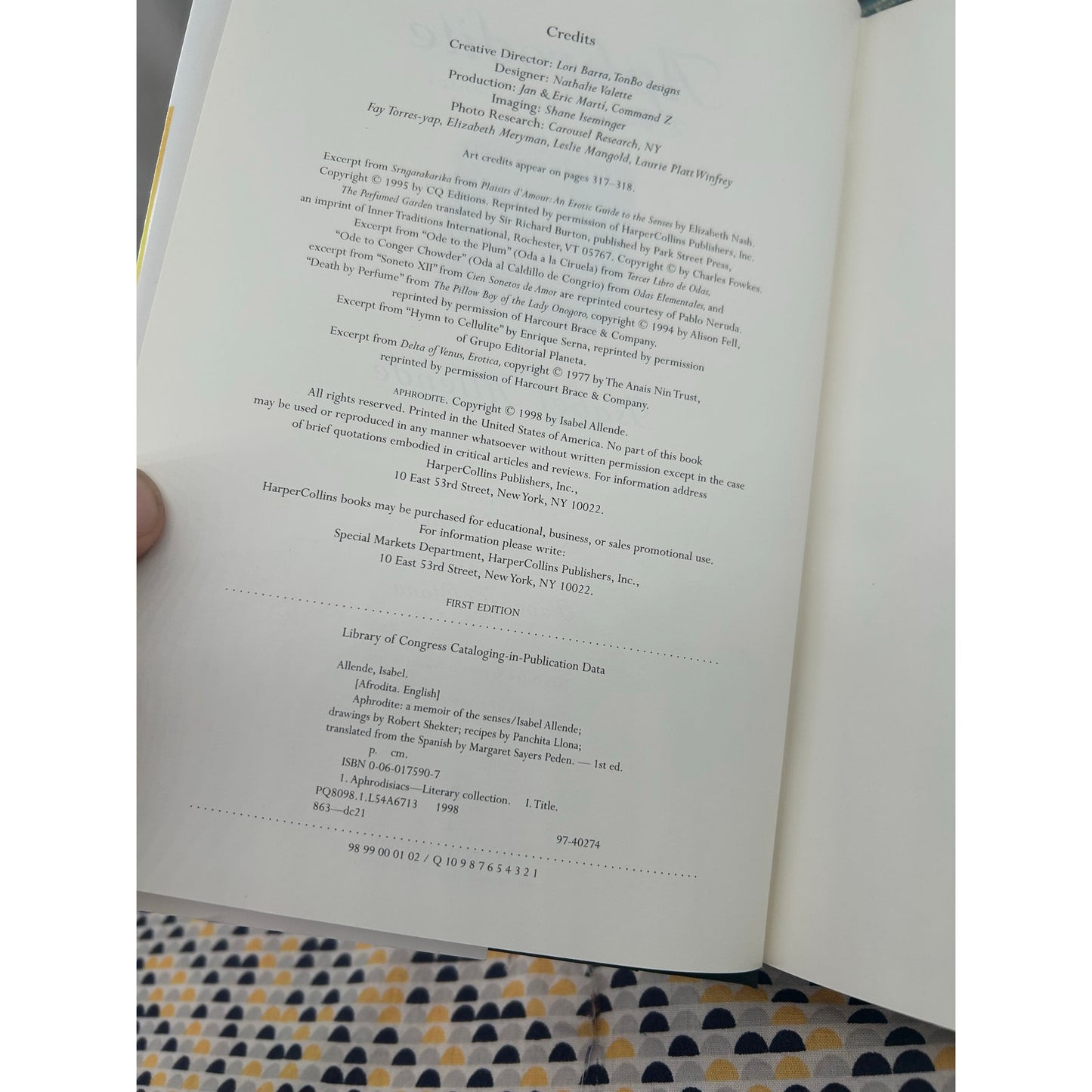 Aphrodite - A Memoir of the Senses - Isabel Allende - Hardcover - Harper Collins - 1st Edition, 1st Printing