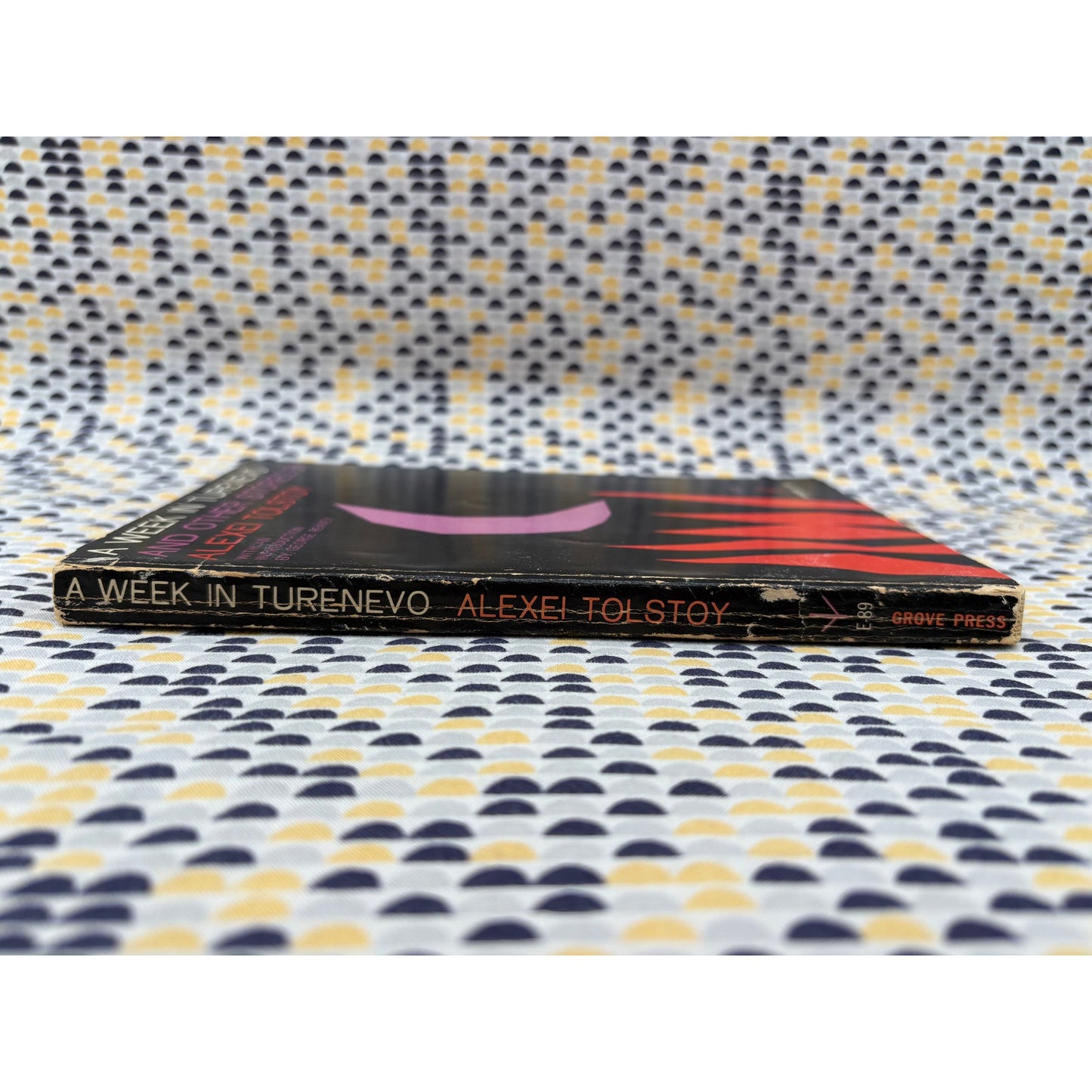 A Week In Turenevo - Alexei Tolstoy - Evergreen - Paperback