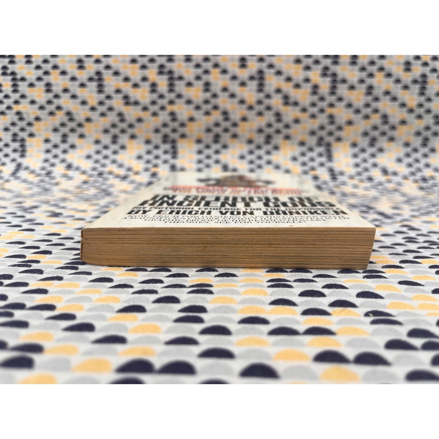 In Search of Ancient Gods - Erich Von Daniken - Bantam Books - Paperback