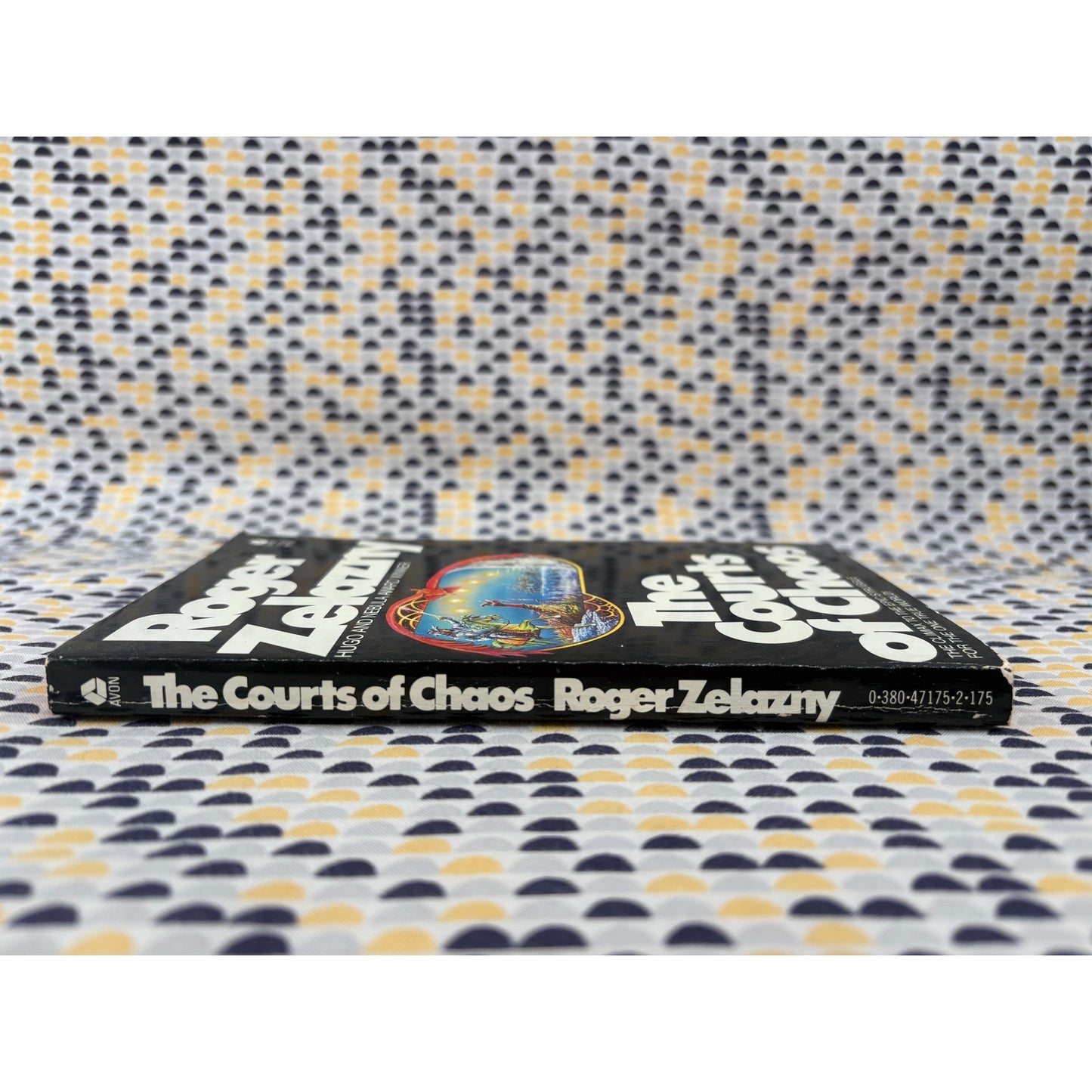 The Courts Of Chaos - Roger Zelazny - Avon - Paperback