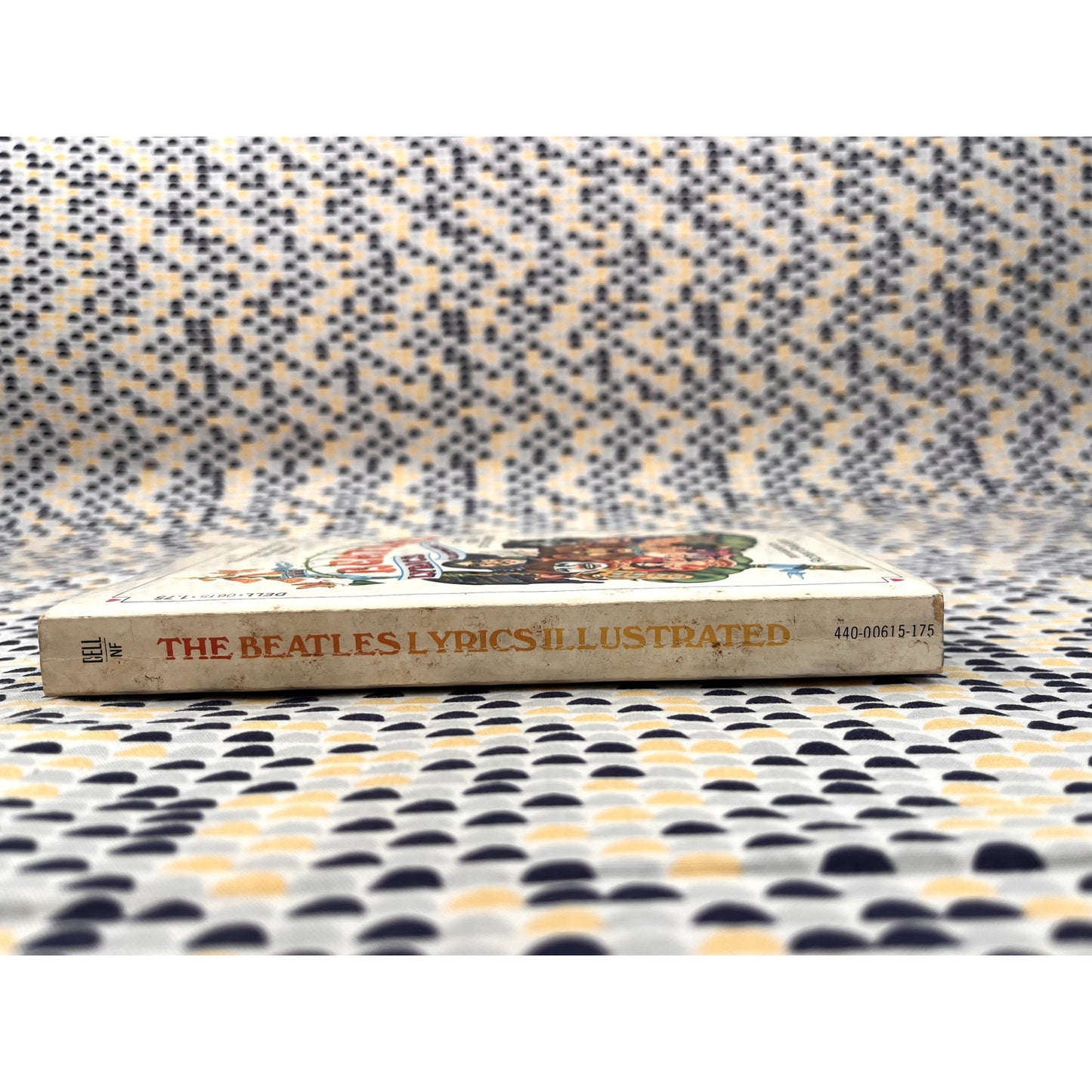 The Beatles Lyrics Illustrated - Dell Books - Paperback