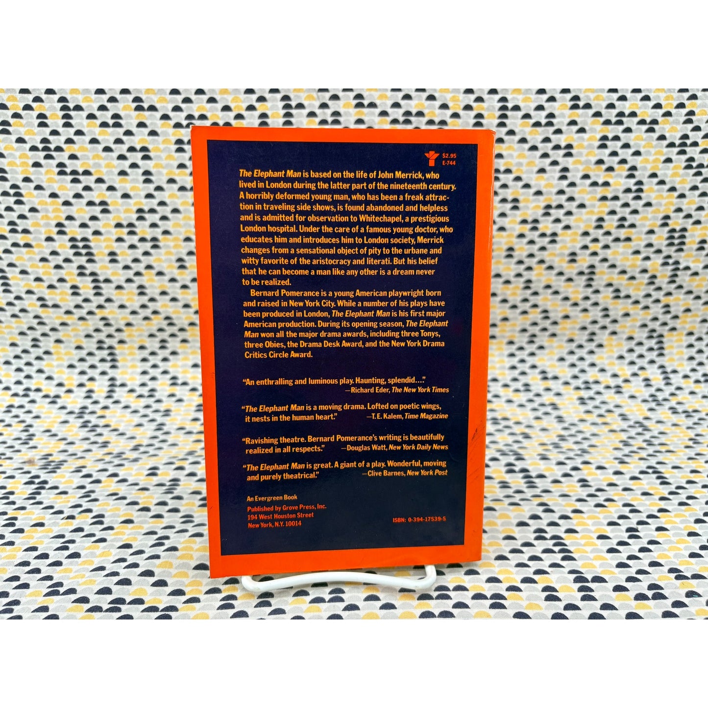 The Elephant Man - Bernard Pomerance - Vintage Paperback - Grove Press Edition