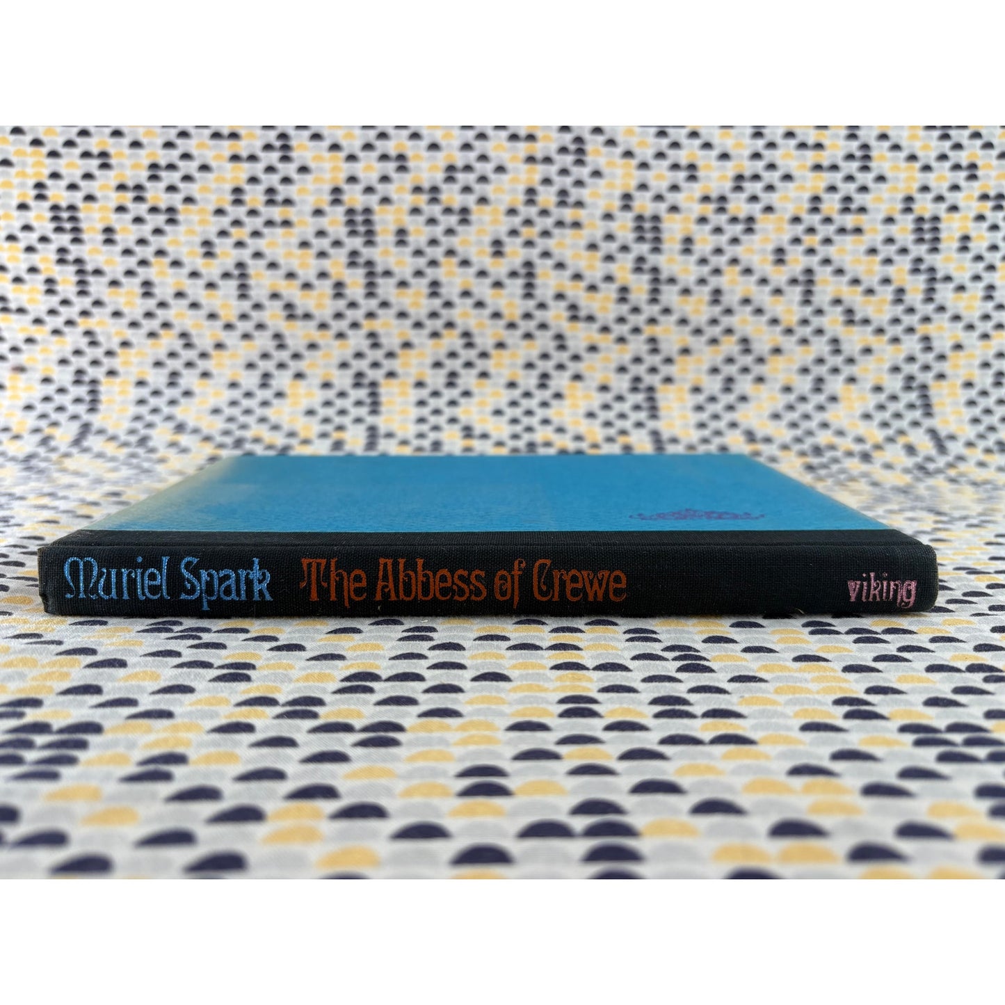 The Abbess Of Crewe - Muriel Spark - Viking - Hardcover