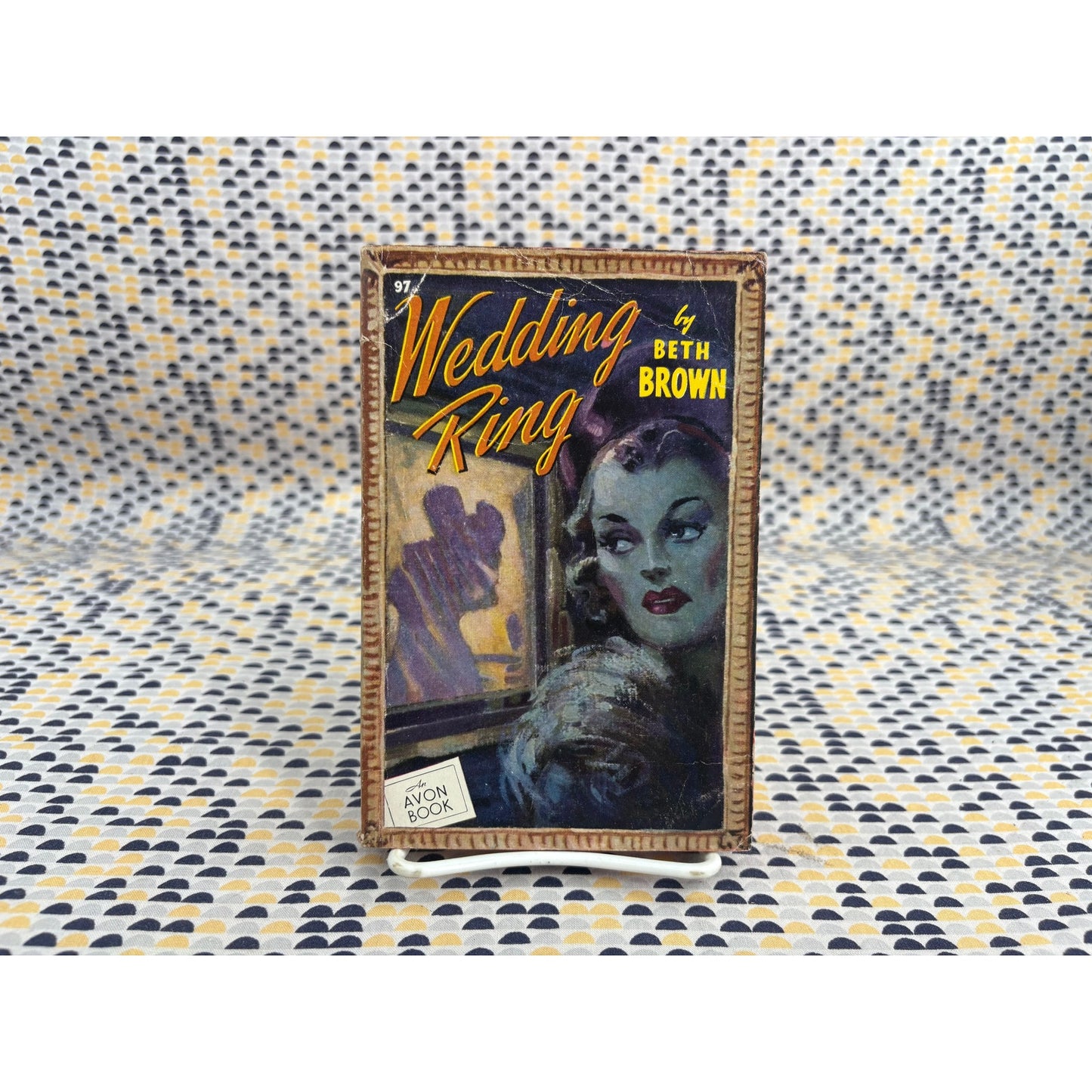 Wedding Ring- Beth Brown - Avon 97 - Vintage Paperbacks