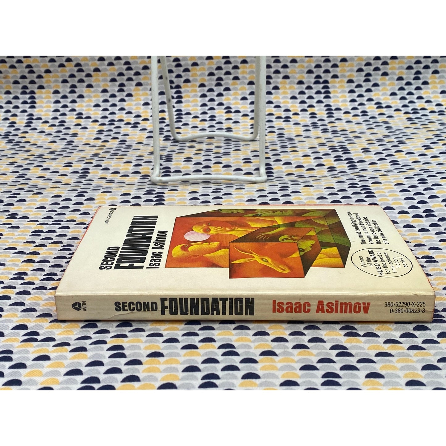 Second Foundation - Isaac Asimov - Vintage Paperback - 60 cent Avon Edition