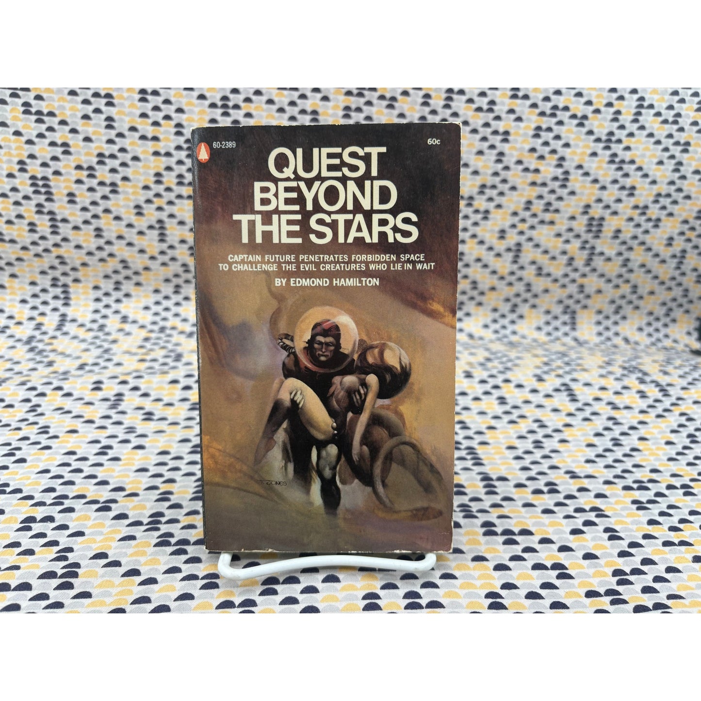 Quest Beyond The Stars - Edmond Hamilton - Popular Library - Paperback
