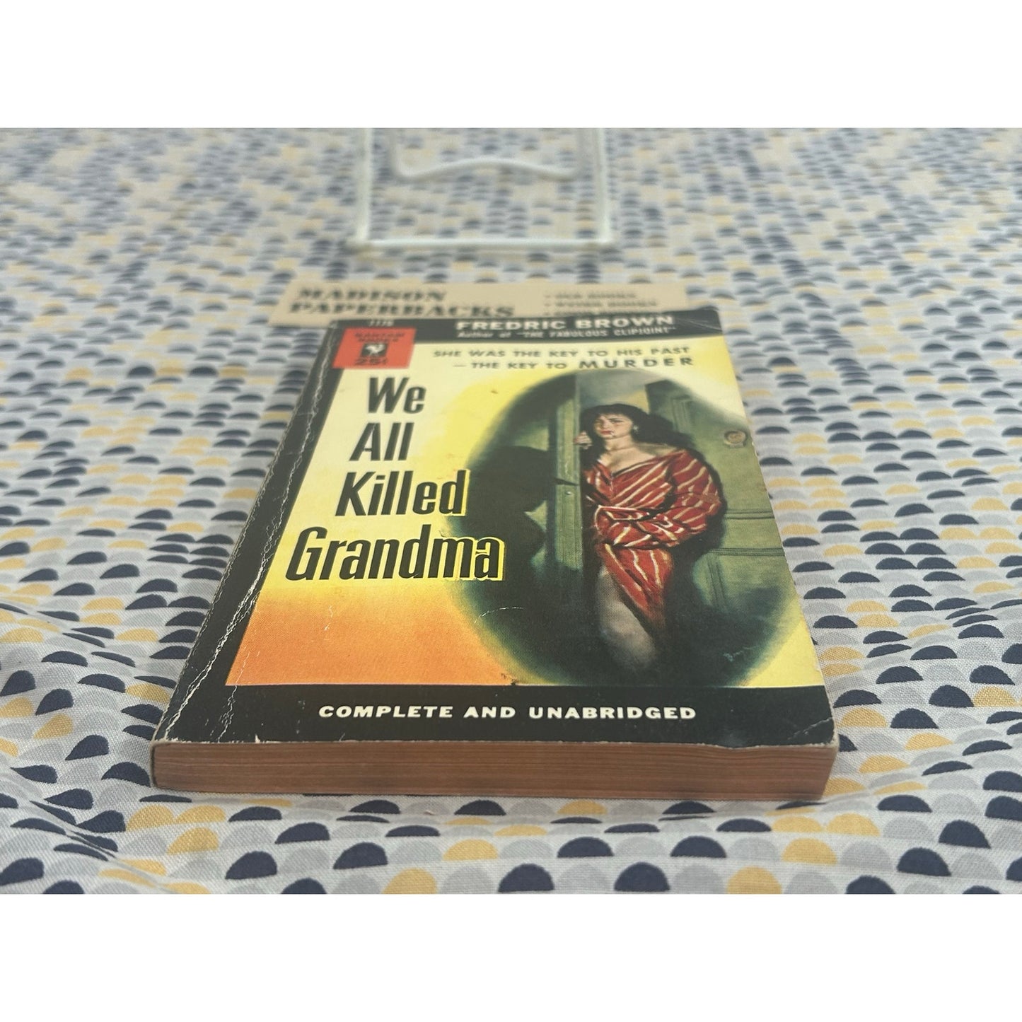 We All Killed Grandma - Fredric Brown - Bantam - Paperback