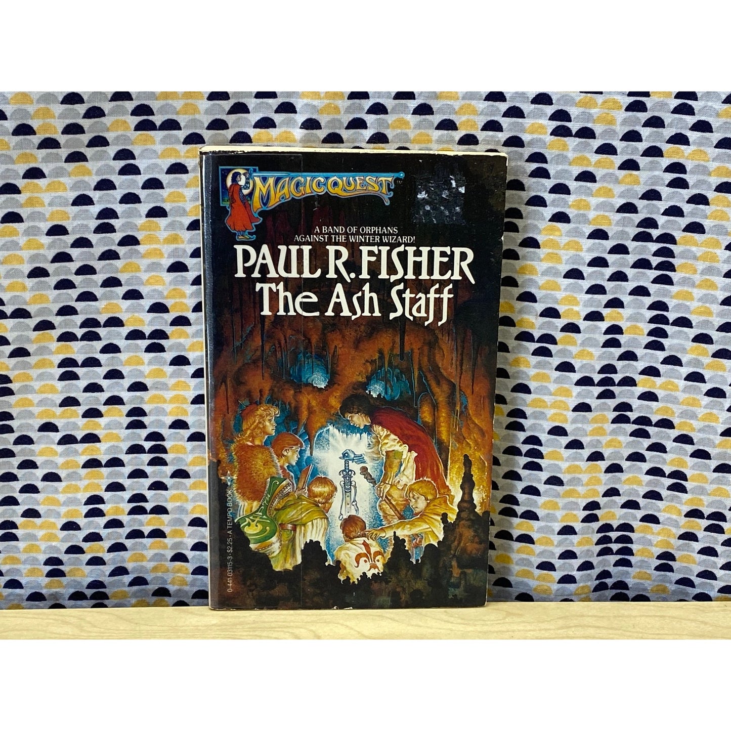 Magic Quest #4 - The Ash Staff - Paul R. Fisher - Tempo Edition