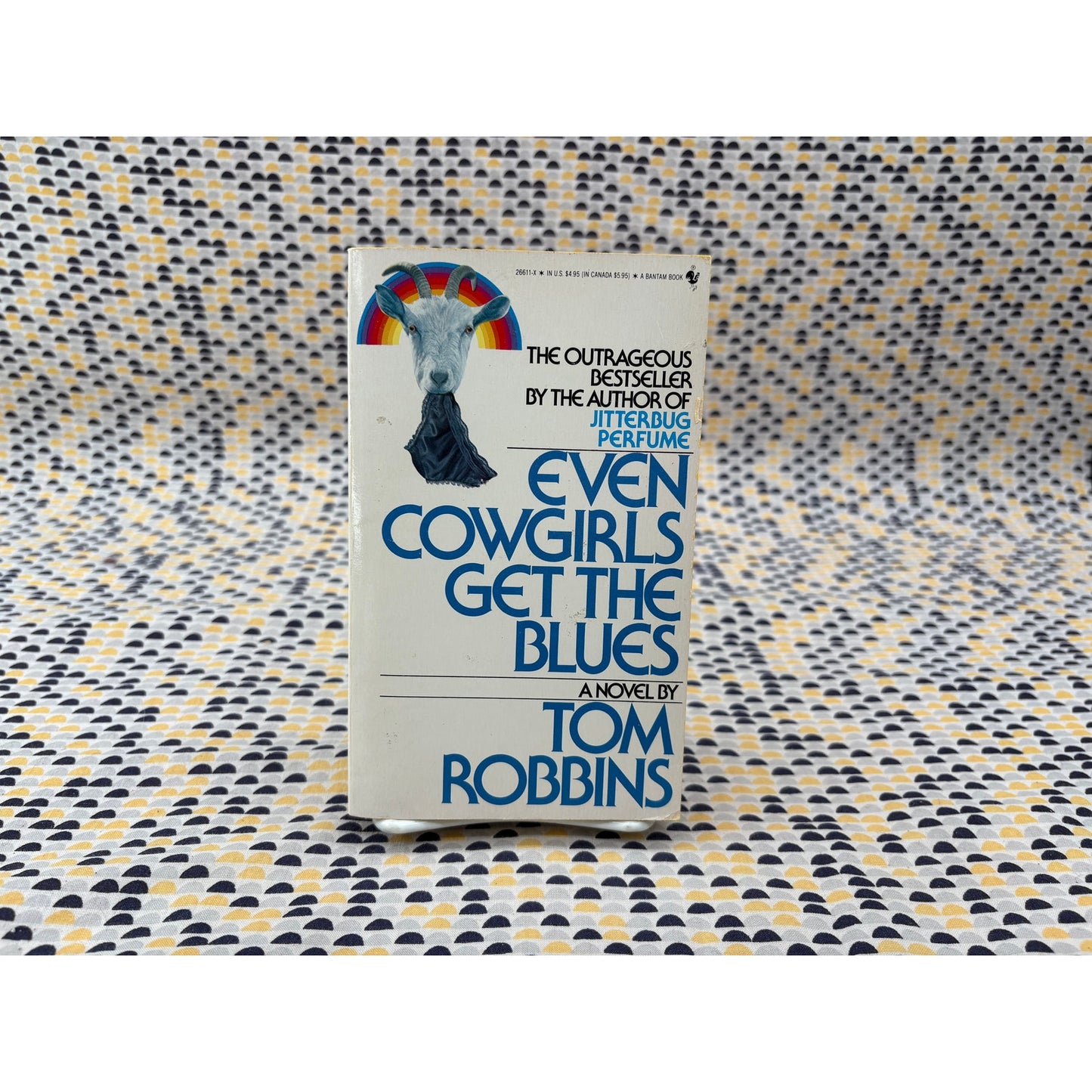 Even Cowgirls Get the Blues - Tom Robbins - Vintage Paperback Book - Bantam Books