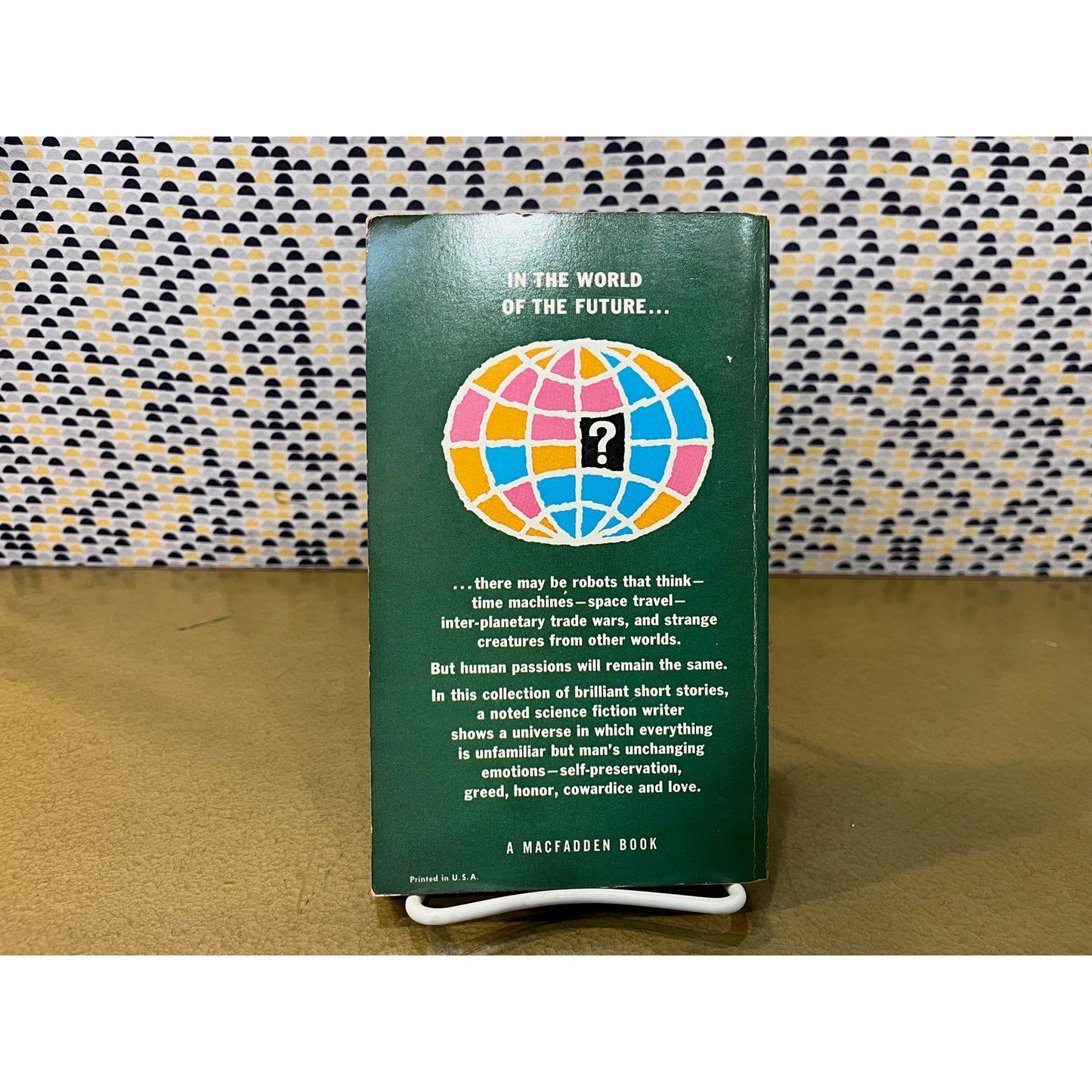 All the Traps of Earth - Clifford D. Simak - Macfadden Books- Paperback