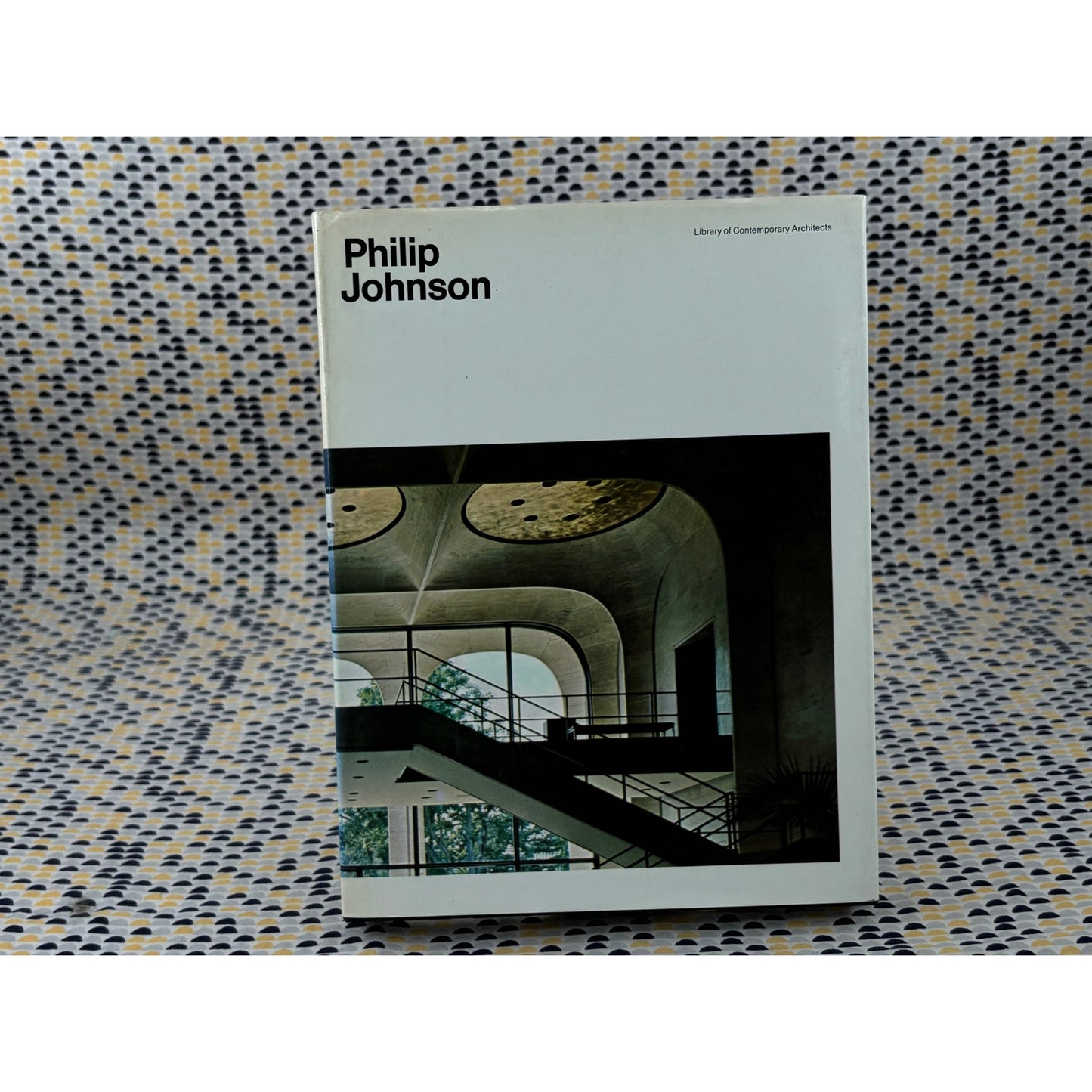 Philip Johnson - Library of Contemporary Architects - Simon and Schuster - Hardcover