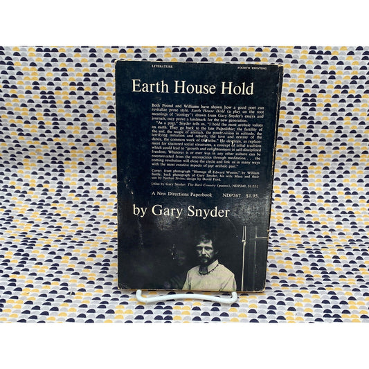 Mass Media And Mass Man - Alan Casty - Vintage Paperback Book - Holt, Rinehart and Winston, Inc. Edition