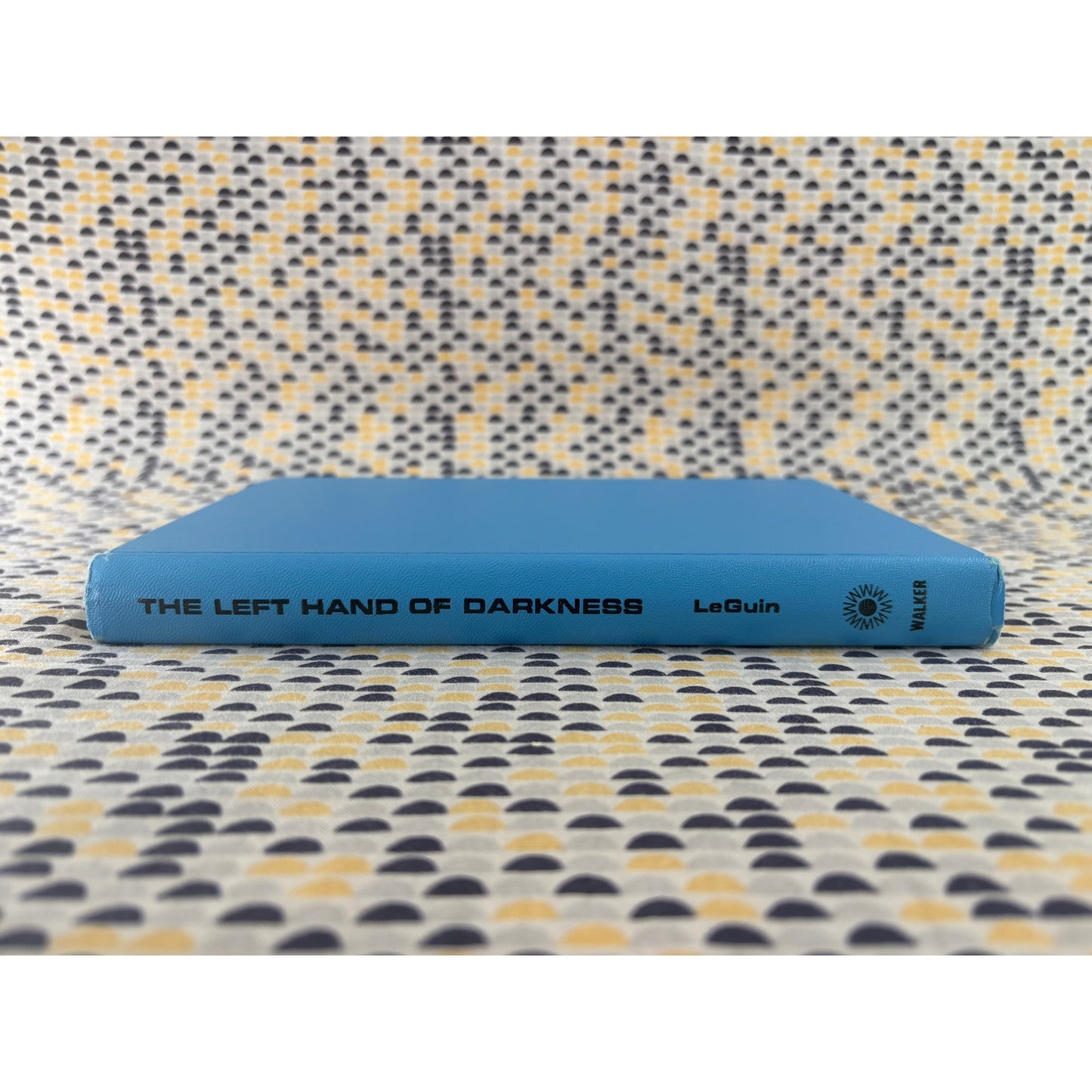 The Left Hand of Darkness - Ursula K. LeGuin - Walker and Co - Club Edition