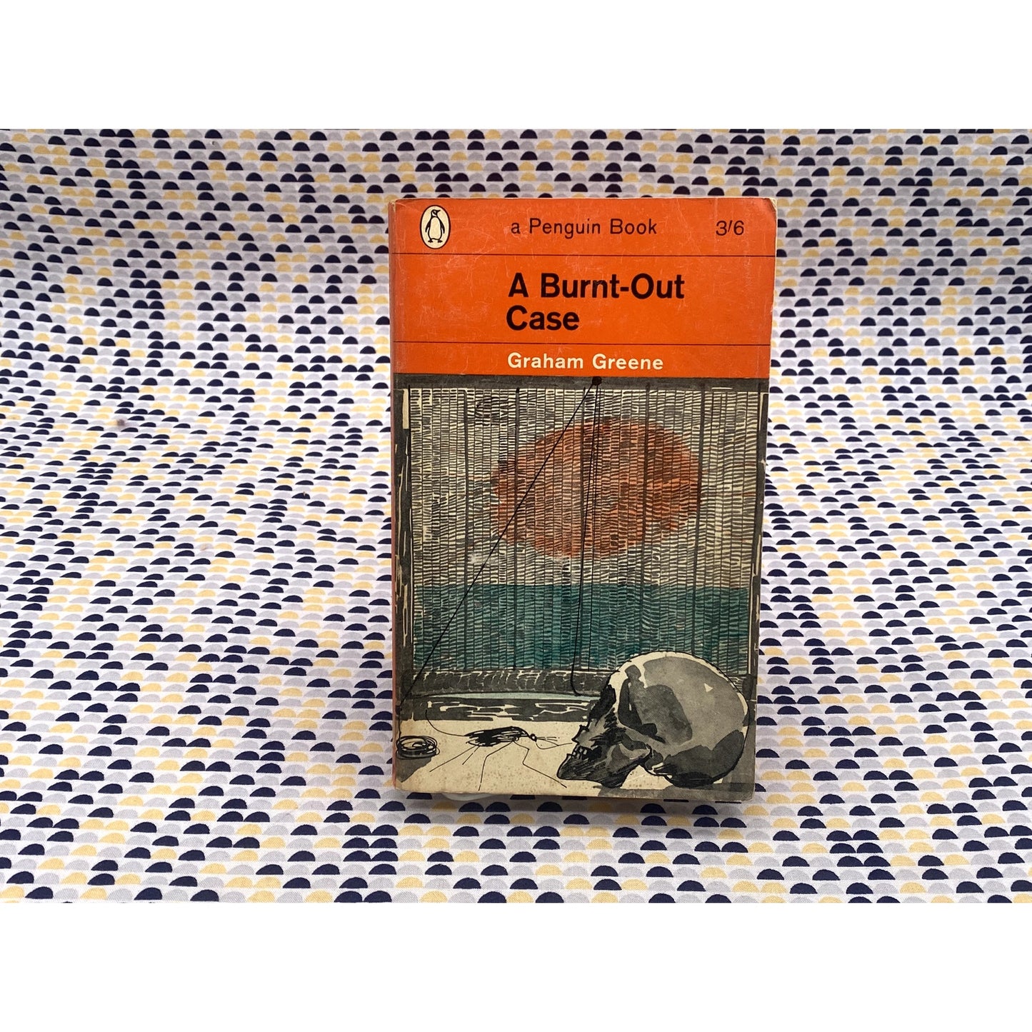A Burnt Out Case - Graham Greene - Penguin Detective - Paperback